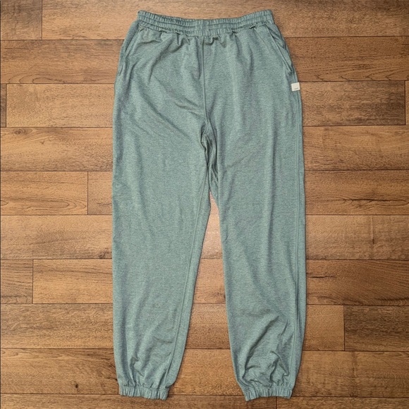 Vuori Pants - Vuori Size Small Boyfriend Sweatpant Green Comfortable Joggers Soft Yoga Pilates